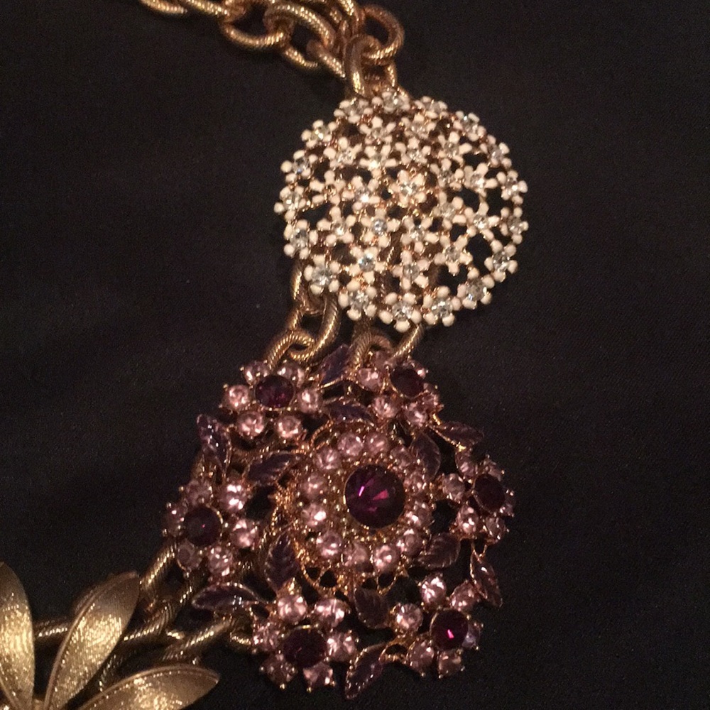 Stunning statement piece!! - Picture 4 of 4